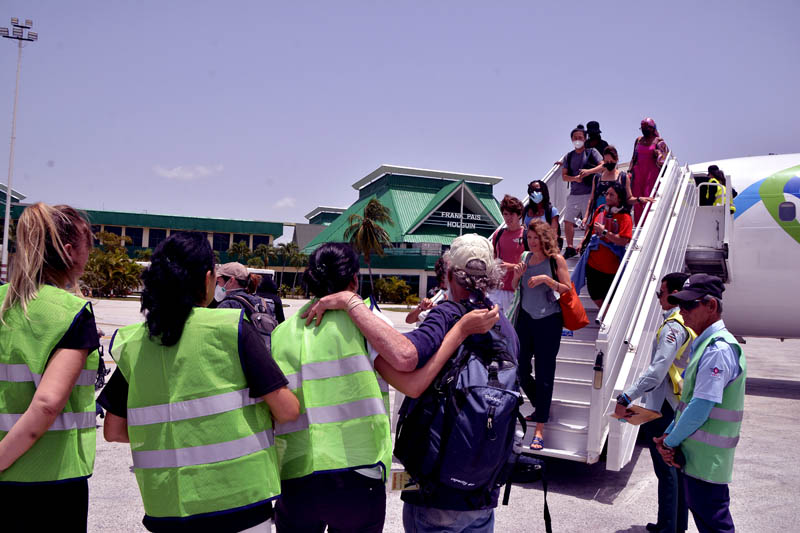 reciben-en-holguin-a-brigada-venceremos