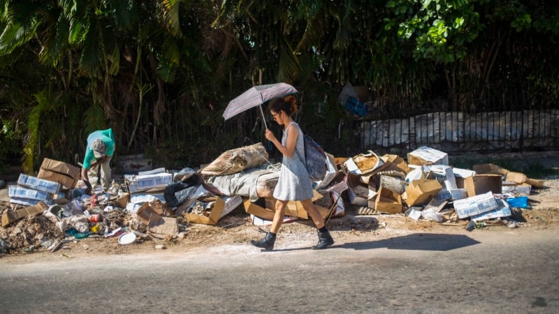 casi-la-mitad-de-los-camiones-de-recoger-basura-de-la-habana-no-funcionan