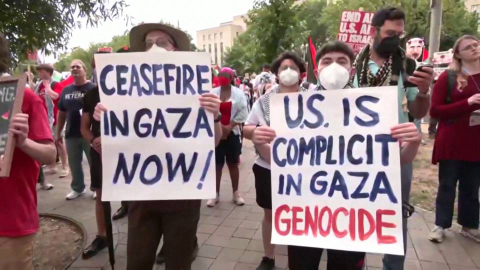 thousands-of-protesters-condemn-us-support-for-israeli-genocide-outside-netanyahu-address