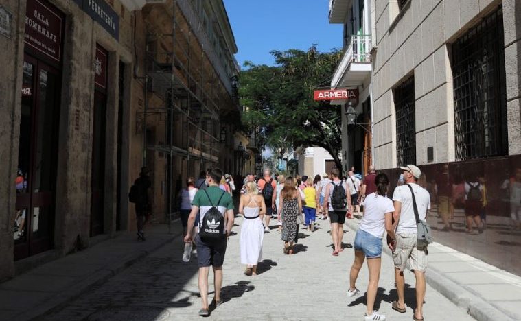 tourism-in-cuba-is-not-picking-up:-134,948-visitors-in-june