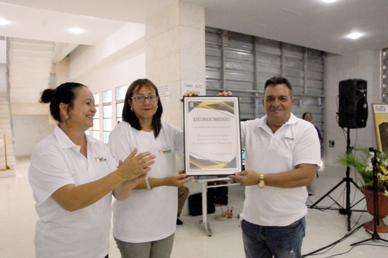 celebran-en-holguin-acto-nacional-por-el-dia-del-trabajador-grafico