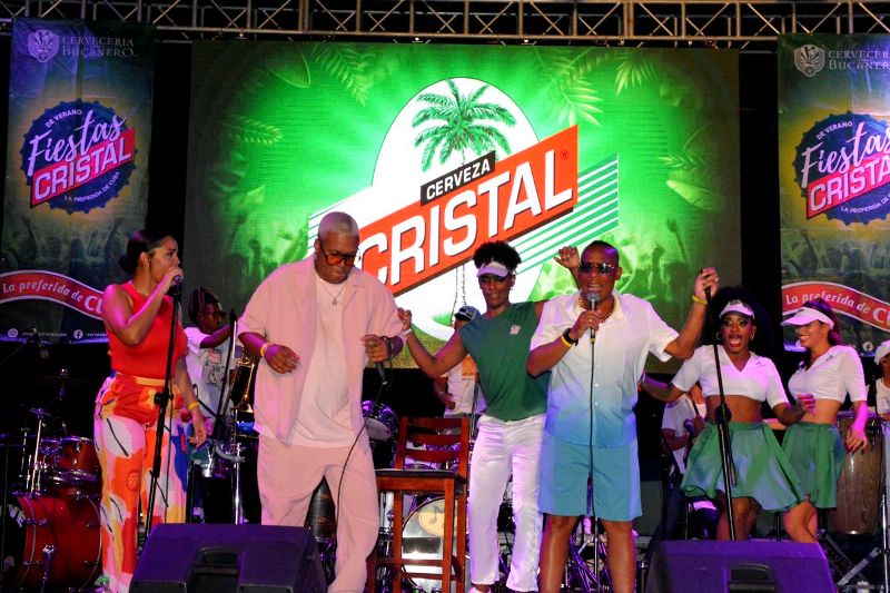 fiestas-cristal-en-holguin