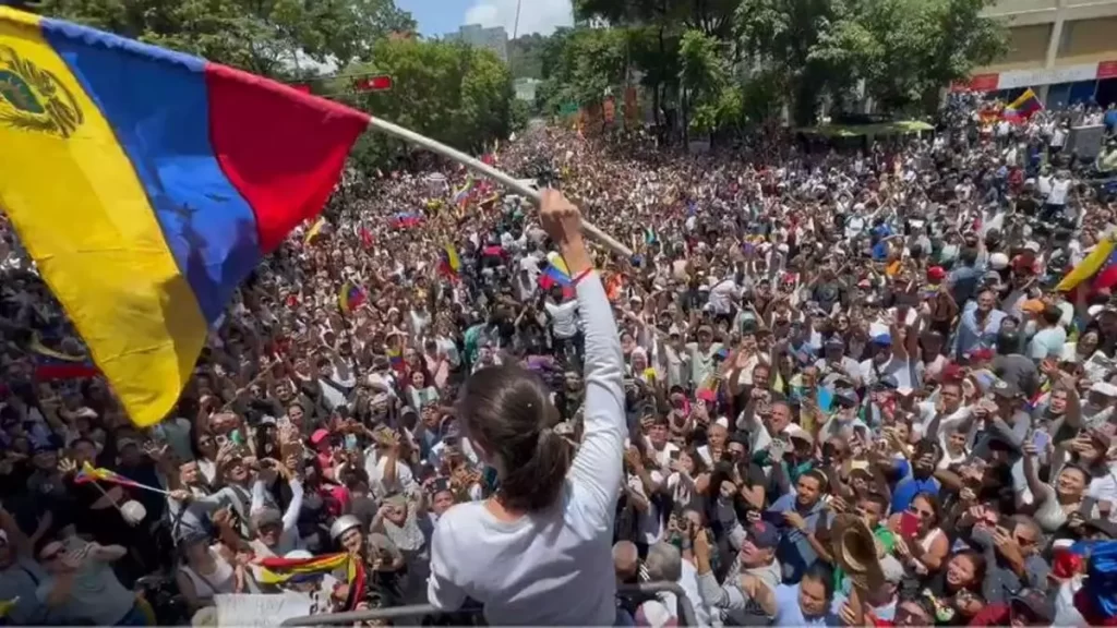 maria-corina-machado-comes-out-of-hiding-to-participate-in-a-demonstration-in-caracas