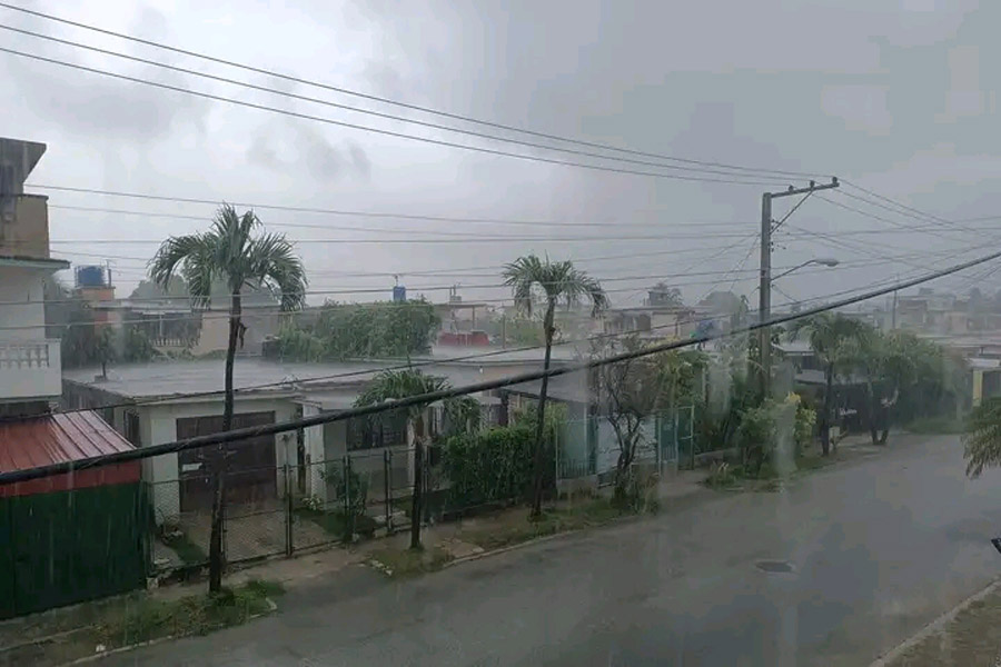 lluvias-en-cuba-agudizan-el-deterioro-del-sistema-electrico