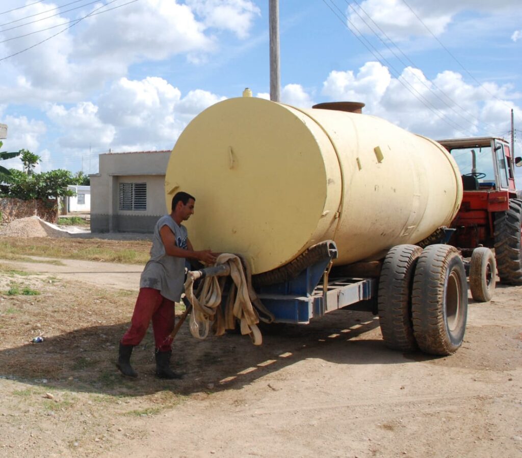 drop-by-drop,-santa-clara,-cuba-–-photo-of-the-day