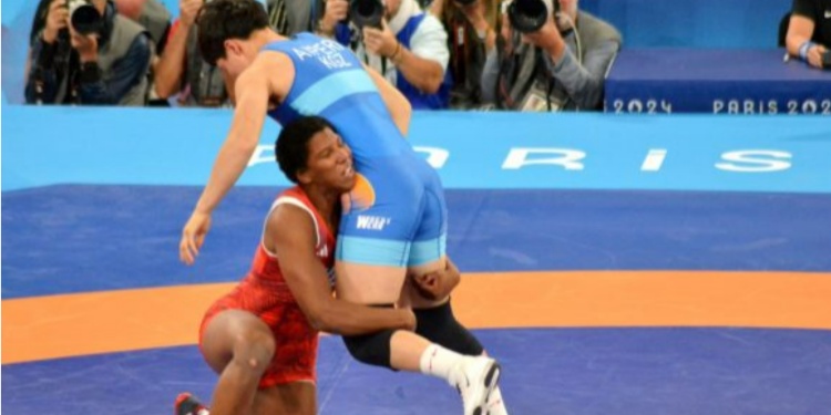 milaimys-marin,-bronce-para-cuba-en-la-lucha-libre-de-paris-2024