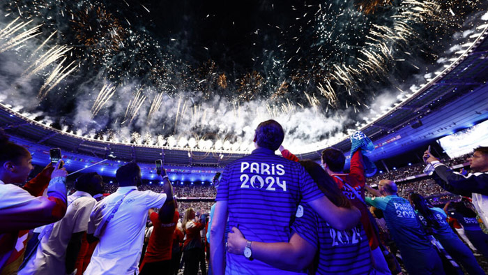 ceremonia-de-clausura-olimpica-con-mucho-colorido-y-belleza