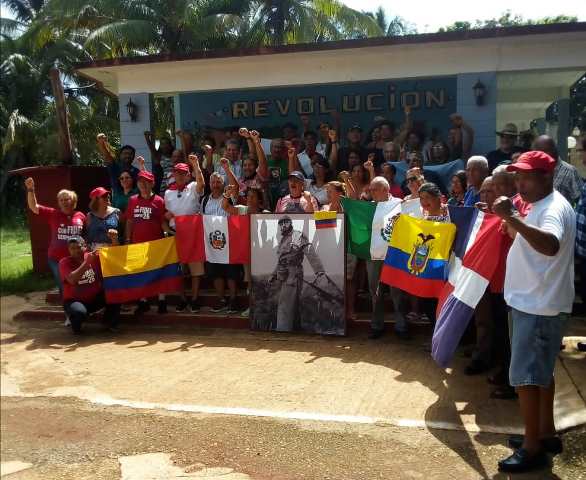 latin-american-solidarity-brigade-pays-homage-to-fidel-castro