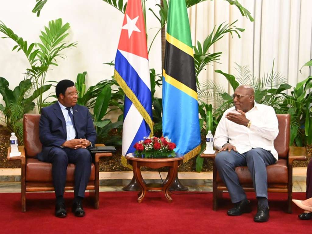 cuban-vp-received-prime-minister-of-tanzania