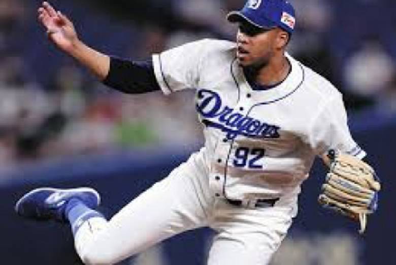 raidel-martinez-firma-otro-rescate-en-beisbol-de-japon