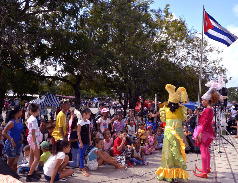 inician-actividades-para-ninos-en-fiestas-populares-de-verano