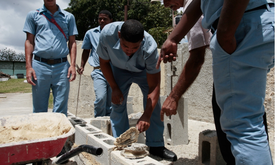 un-rapporteur-on-slavery-notes-forced-labor-imposed-on-cuban-political-prisoners