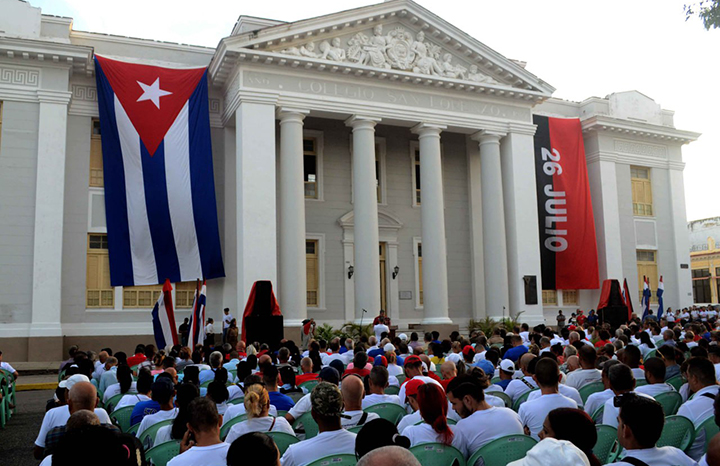 saluda-camacho-aguilera-a-cienfuegos-por-gesta-de-septiembre