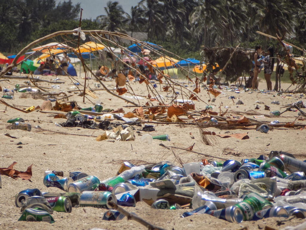 pollution-on-havana’s-prize-beaches,-a-growing-concern