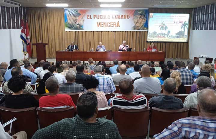 diaz-canel-heads-party-plenary-session-in-cuban-province