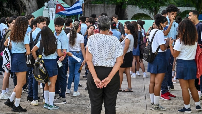 advierten-sobre-“estandarizacion-de-la-obscenidad”-en-las-escuelas-cubanas