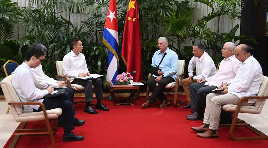 presidente-de-cuba-sostuvo-encuentro-con-embajador-de-china