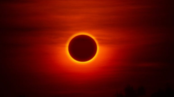 eclipse-de-sol-y-planetas-visibles-para-disfrutar-en-el-otono-2024