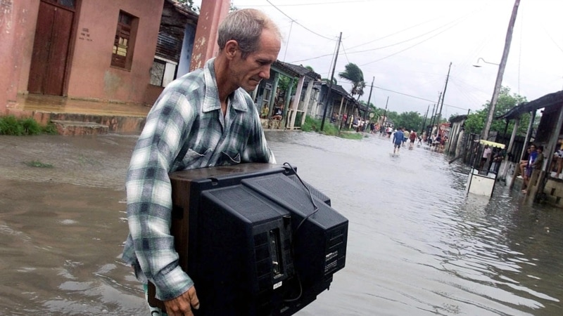 lluvias,-inundaciones-y-vientos-fuertes:-pronostico-para-cuba-esta-semana-ante-posible-llegada-de-onda-tropical