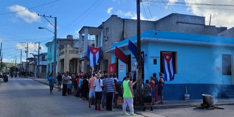 celebran-el-dia-de-los-comites-de-defensa-de-la-revolucion-en-comunidad-holguinera