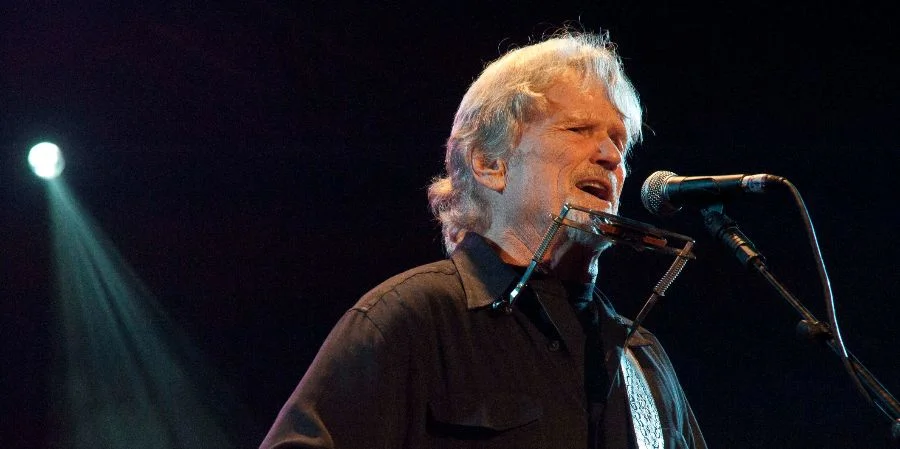 fallece-kris-kristofferson,-leyenda-de-la-musica-‘country’-y-el-cine