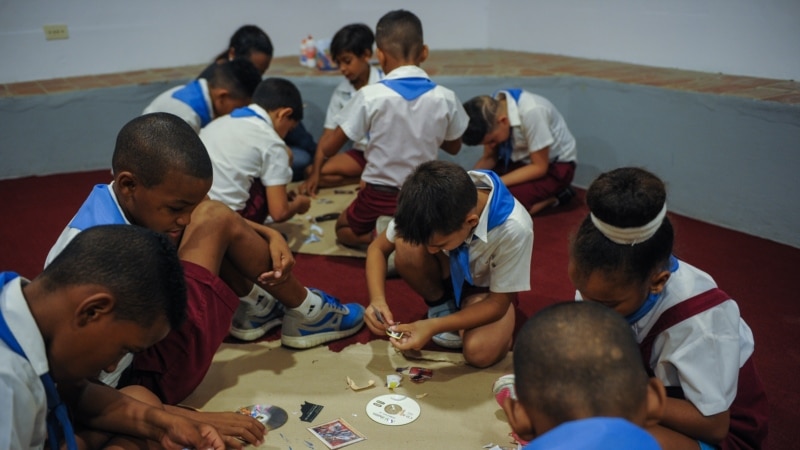 que-comen-los-ninos-en-cuba:-madre-muestra-el-almuerzo-en-la-escuela-de-su-hijo